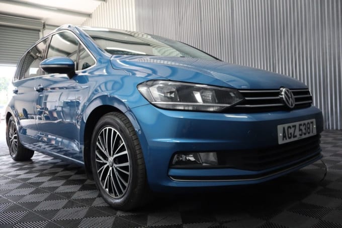 2025 Volkswagen Touran