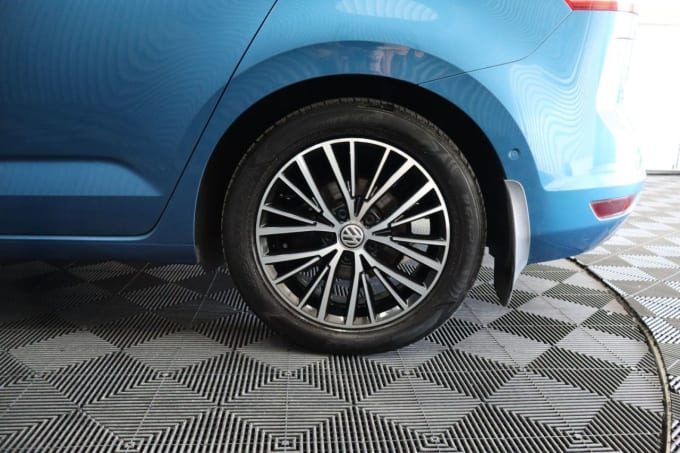 2025 Volkswagen Touran