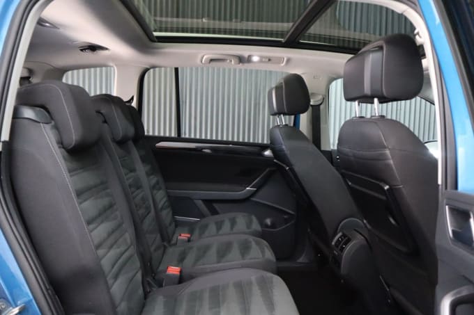 2025 Volkswagen Touran