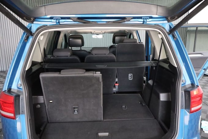 2025 Volkswagen Touran