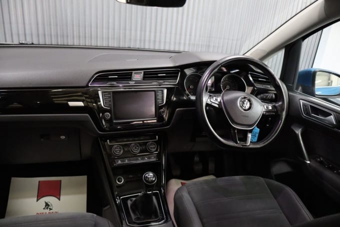 2025 Volkswagen Touran