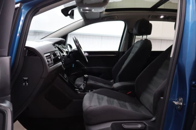 2025 Volkswagen Touran