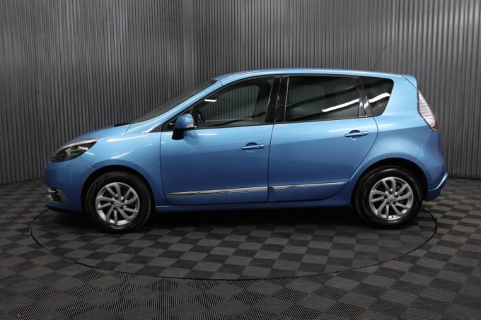 2025 Renault Scenic