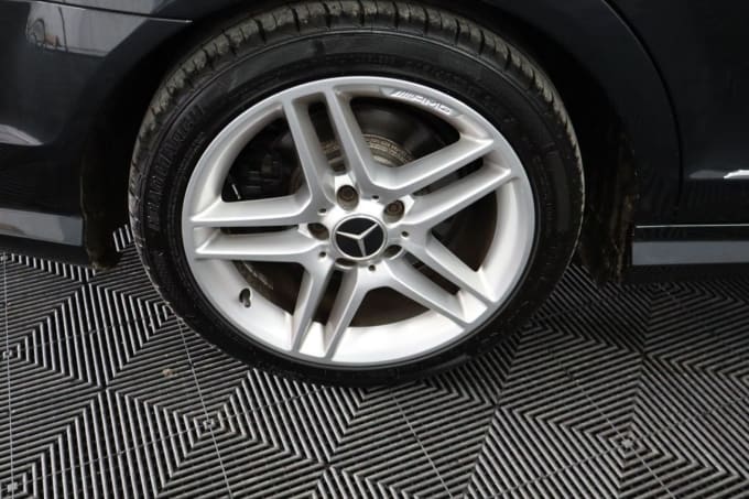 2025 Mercedes-benz C-class