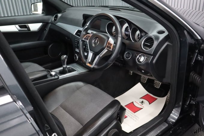 2025 Mercedes-benz C-class