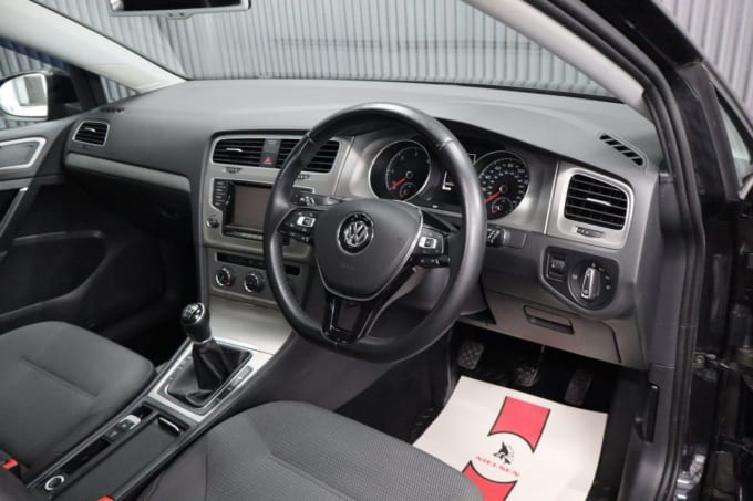 2025 Volkswagen Golf