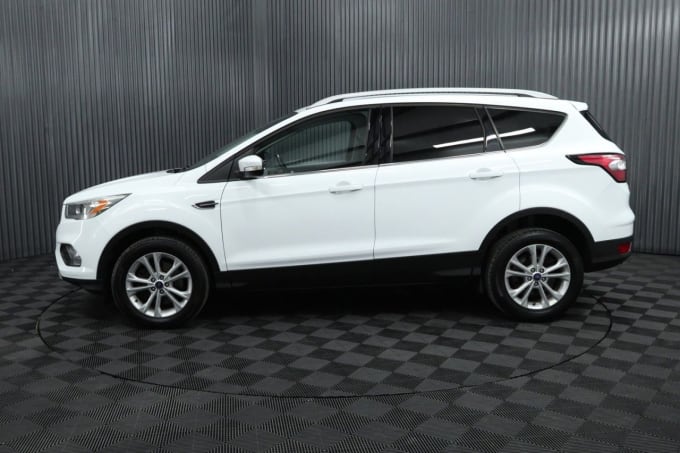 2025 Ford Kuga