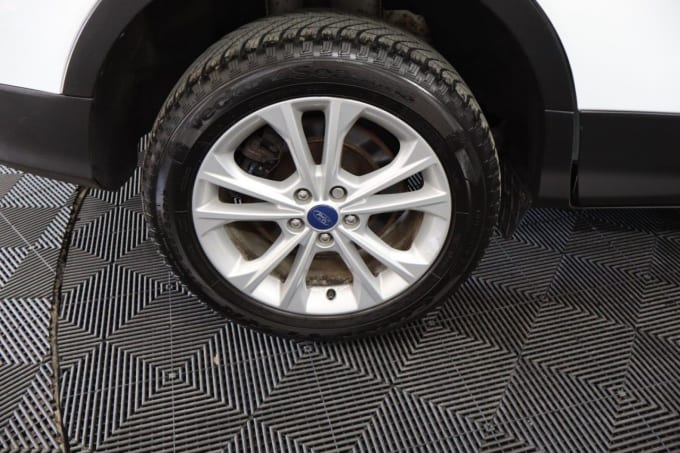 2025 Ford Kuga
