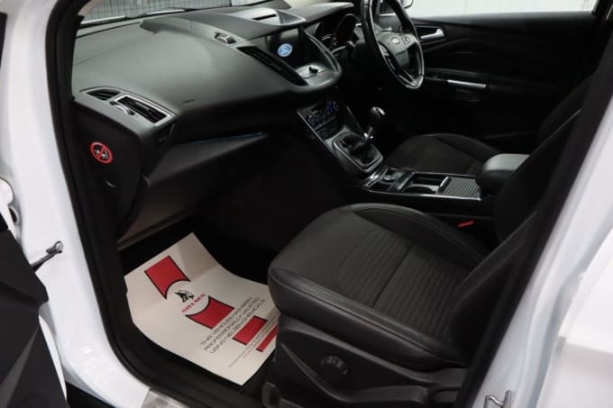 2025 Ford Kuga