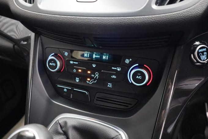 2025 Ford Kuga