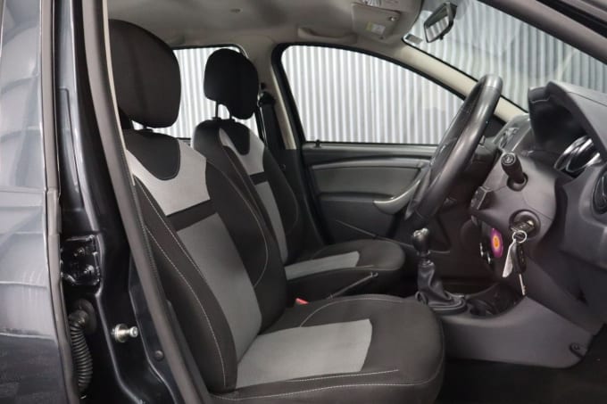 2025 Dacia Duster