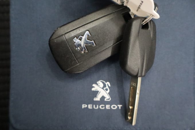 2025 Peugeot 2008