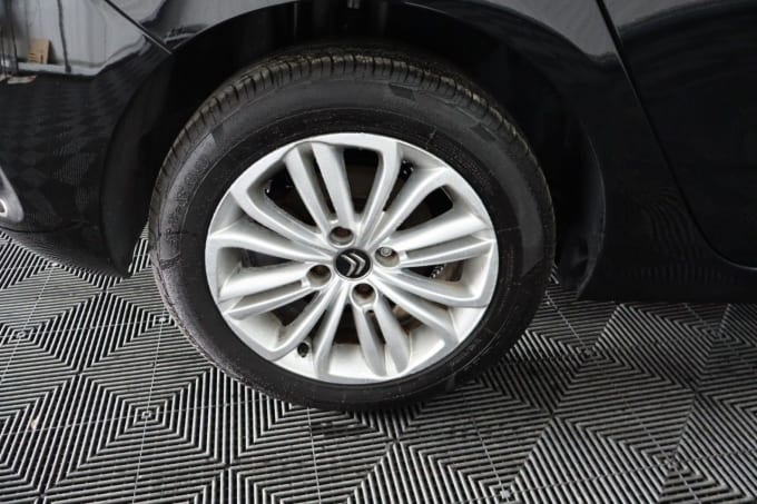 2025 Citroen C4
