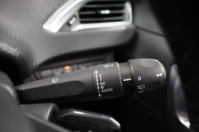 2025 Peugeot 2008