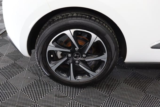 2025 Ds Automobiles Ds 3