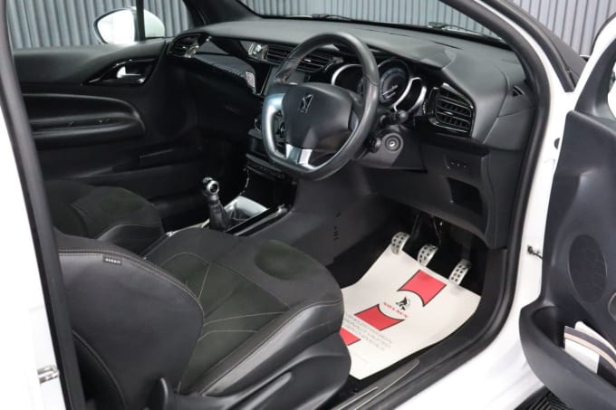 2025 Ds Automobiles Ds 3