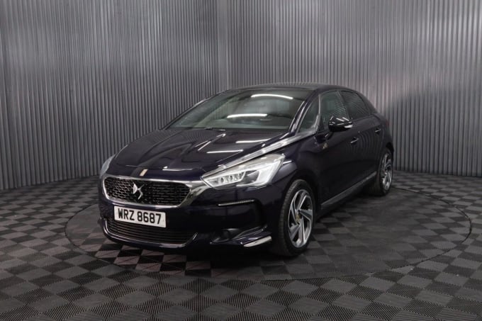 2025 Ds Automobiles Ds 5