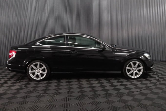 2025 Mercedes-benz C-class