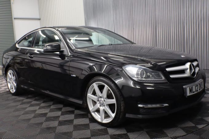 2025 Mercedes-benz C-class