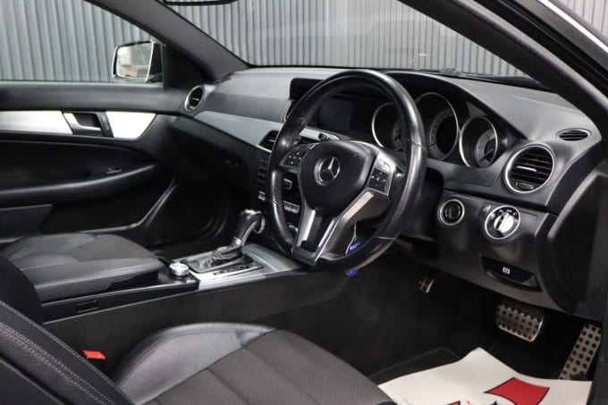 2025 Mercedes-benz C-class