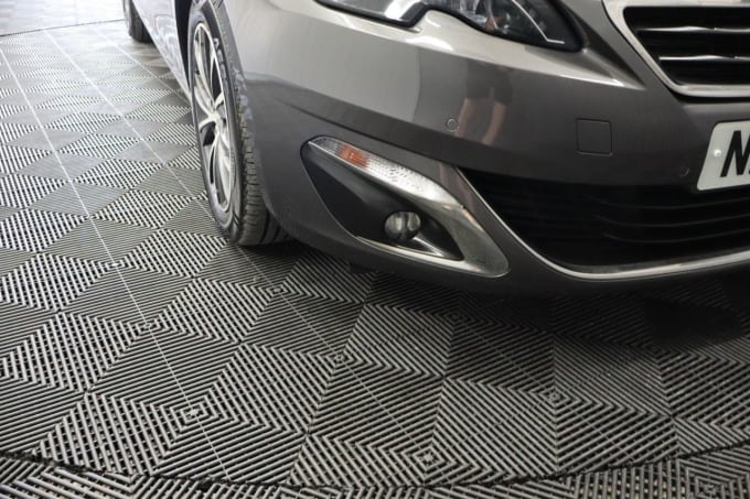 2025 Peugeot 308