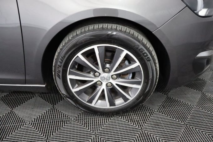 2025 Peugeot 308
