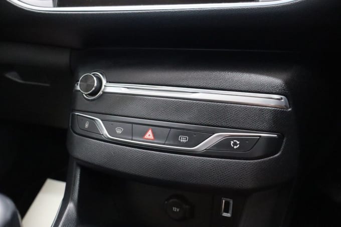 2025 Peugeot 308