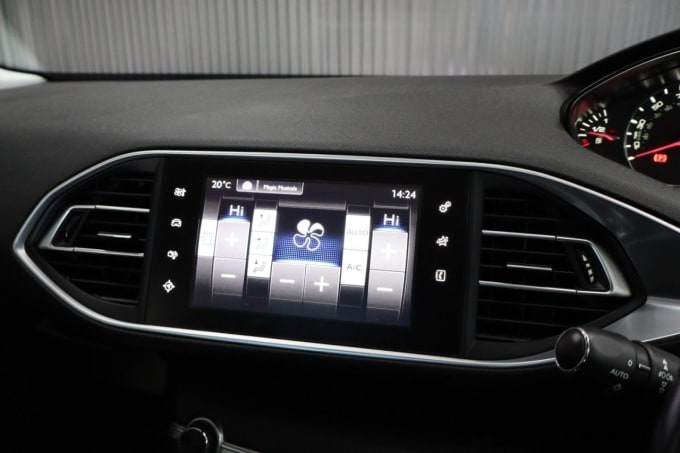 2025 Peugeot 308