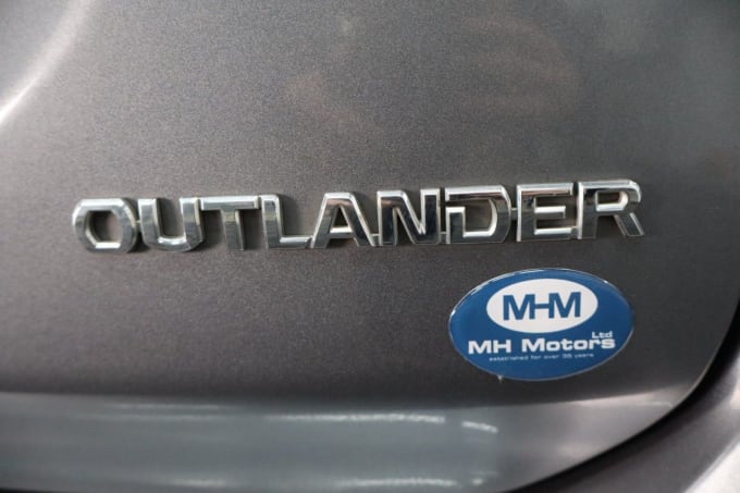 2025 Mitsubishi Outlander