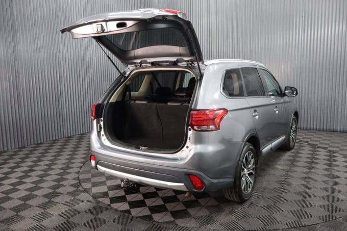 2025 Mitsubishi Outlander