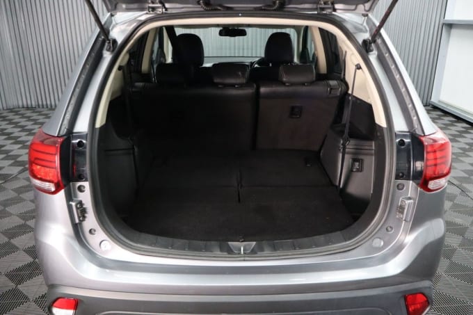 2025 Mitsubishi Outlander