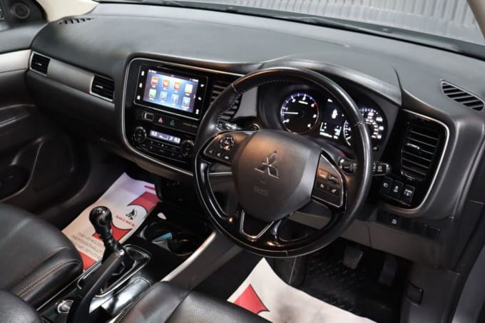2025 Mitsubishi Outlander