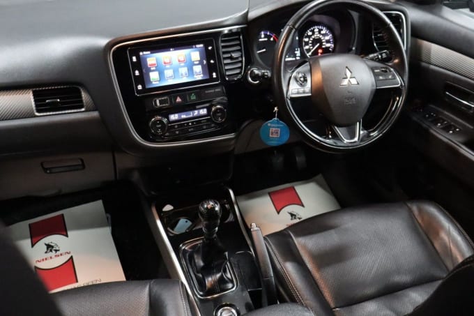 2025 Mitsubishi Outlander