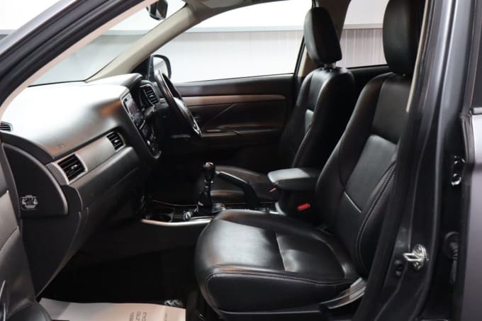 2025 Mitsubishi Outlander