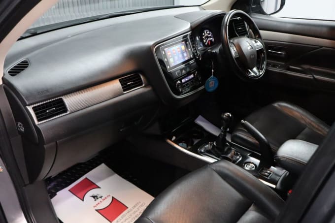 2025 Mitsubishi Outlander