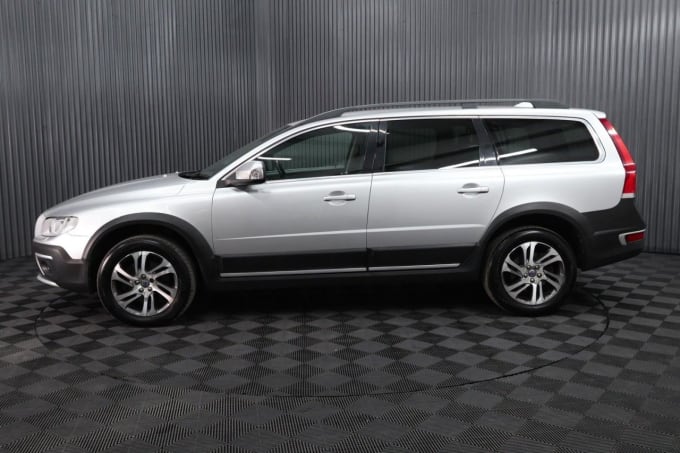 2025 Volvo Xc70