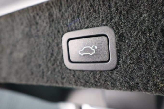 2025 Volvo Xc70