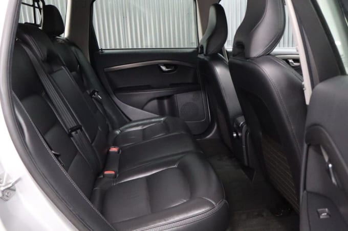 2025 Volvo Xc70