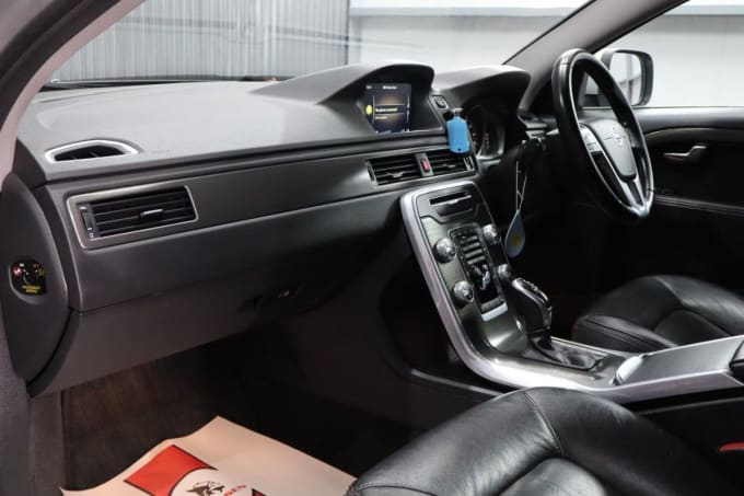 2025 Volvo Xc70