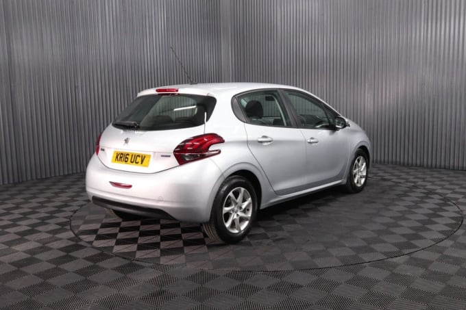 2025 Peugeot 208