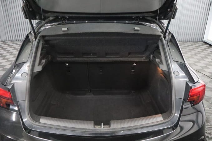 2025 Vauxhall Astra