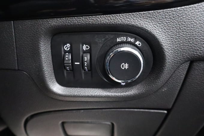 2025 Vauxhall Astra