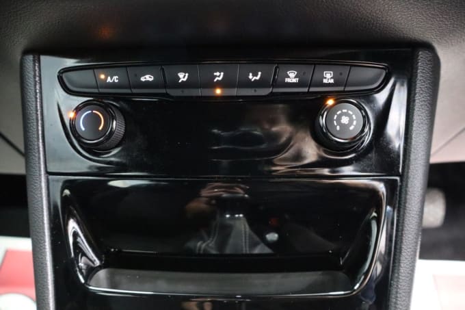 2025 Vauxhall Astra