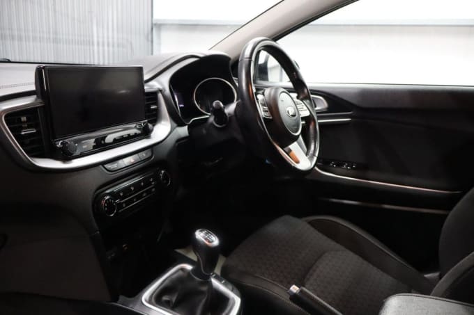 2025 Kia Ceed