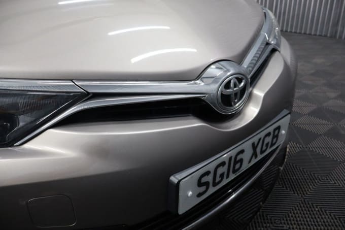 2025 Toyota Auris