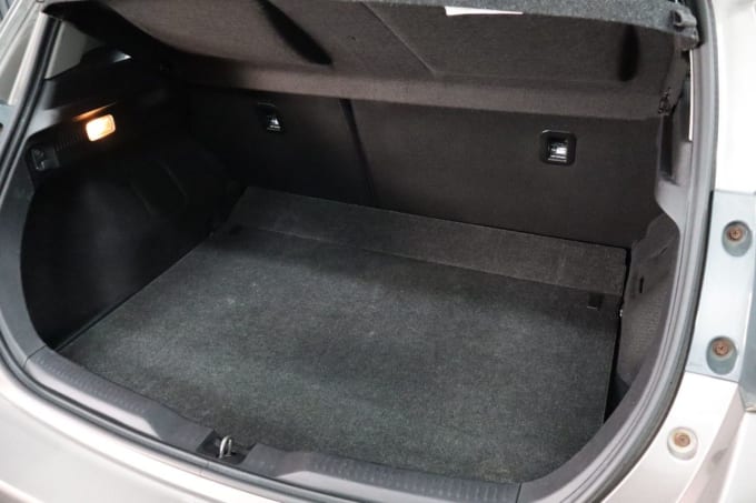 2025 Toyota Auris