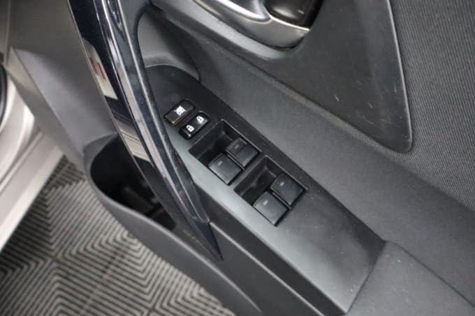 2025 Toyota Auris