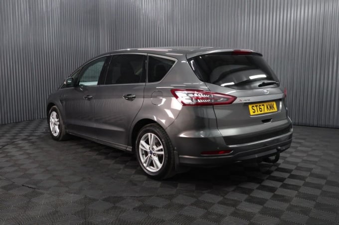 2025 Ford S-max