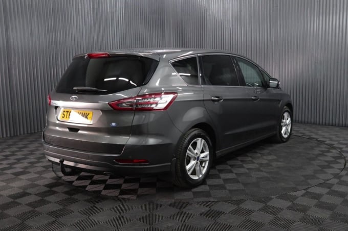 2025 Ford S-max