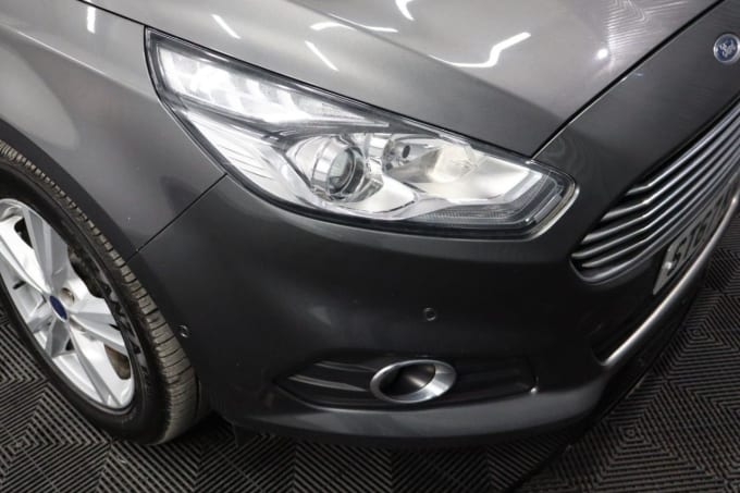 2025 Ford S-max